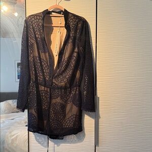 Winona Australia blue and black romper sz 8 NWT